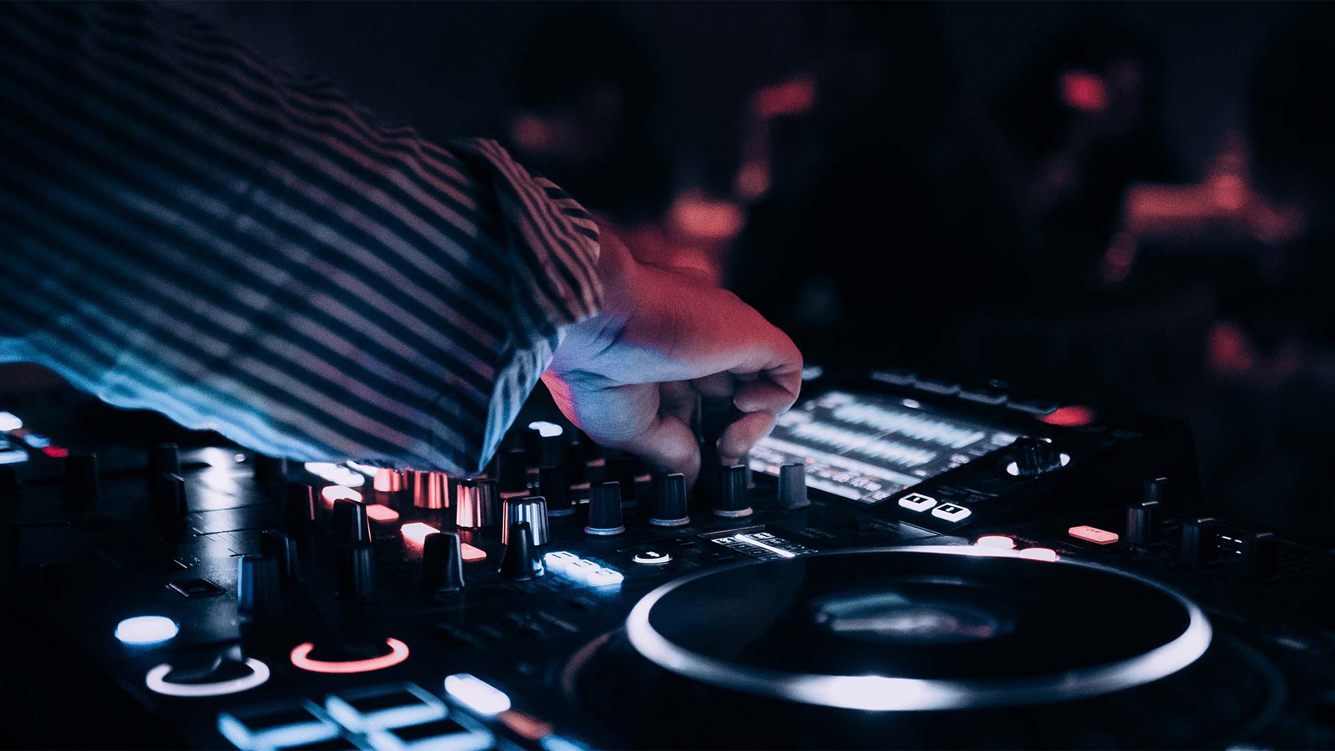 crazy-bear-dj
