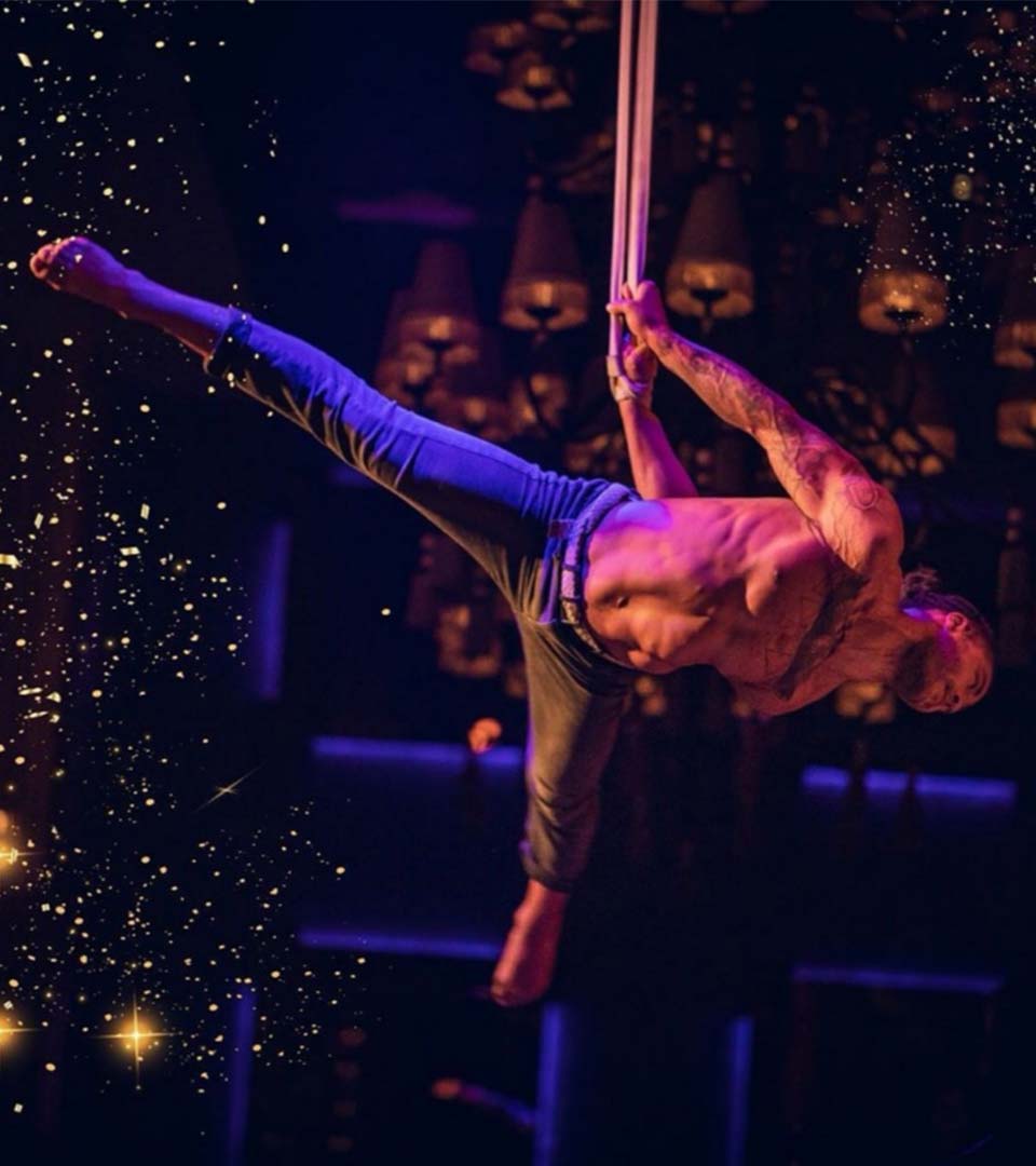 Matthew Smith at Crazy Bear Christmas Cabaret Stadhampton