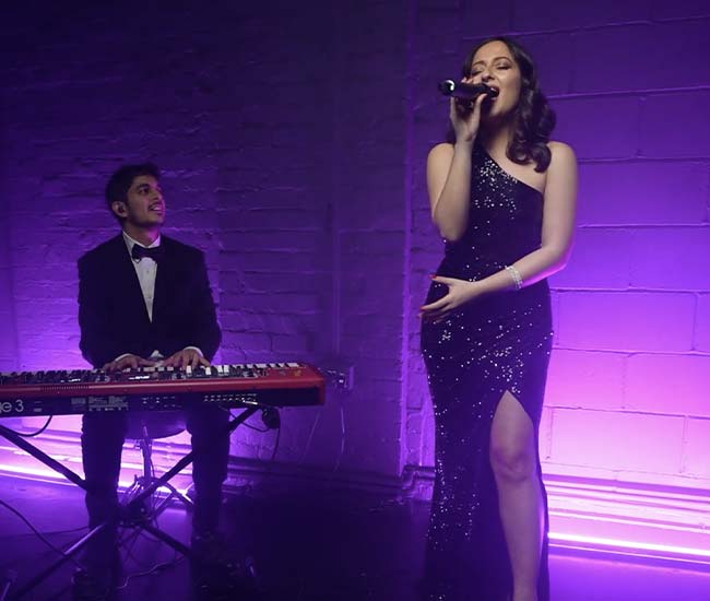 Sepha – Soulful Sunday Brunch Duo at Crazy Bear Stadhampton Sunday Jazz Lunch